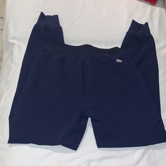 Gently Loved Zamora Technical Collection Joggers by FIGS **Broken Front Zipper** - Picture 1 of 12